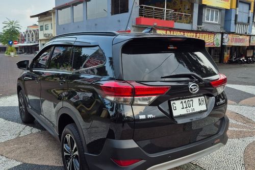 Dijual 2023 Daihatsu Terios R A/T bekas