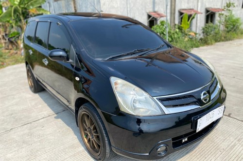 Dijual 2011 Nissan Grand Livina 1.5 XV MT bekas