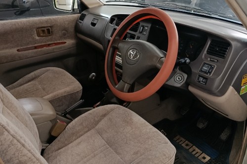 2003 Toyota Kijang Innova 2.0L Krista Type bekas