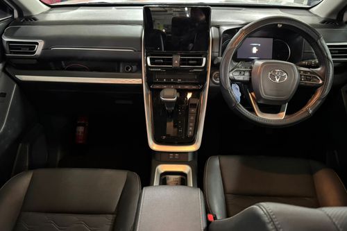 2023 Toyota Kijang Innova Zenix Hybrid EV 2.0L Q HV CVT TSS bekas