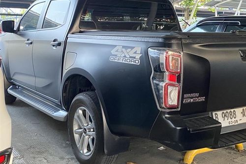 Dijual 2023 Isuzu D Max Rodeo MT bekas