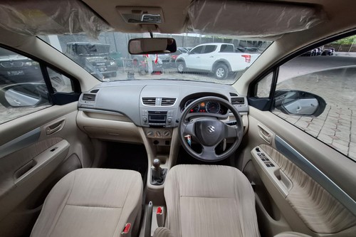 2016 Suzuki Ertiga GL MT bekas
