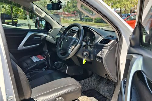 2019 Mitsubishi Pajero 2.5 GLX 4X4 M/T JEP tua