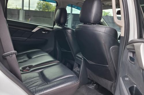 2021 Mitsubishi Pajero Sport Dakar AT 4x2 tua