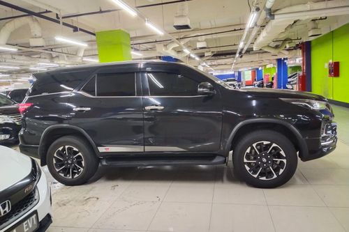 2022 Toyota Fortuner 2.4 GR Sport AT tua