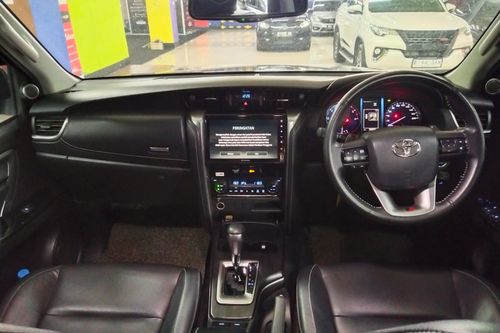 2022 Toyota Fortuner 2.4 GR Sport AT tua