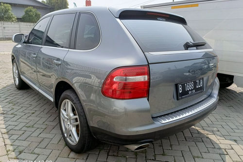 Second hand 2005 Porsche Cayenne S Tiptronic 