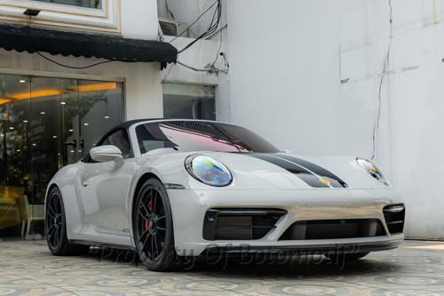 2023 Porsche 911 Carrera 4 GTS Cabriolet PDK bekas