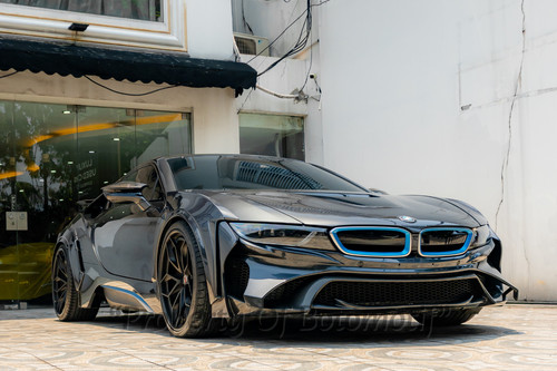 2017 BMW i8 Coupe Hybrid bekas