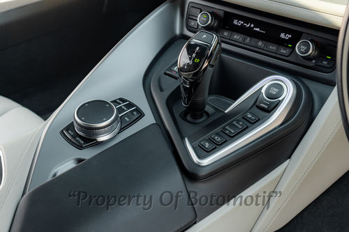 Used 2017 BMW i8 Coupe Hybrid