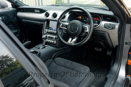 2021 Ford Mustang EcoBoost Fastback tua