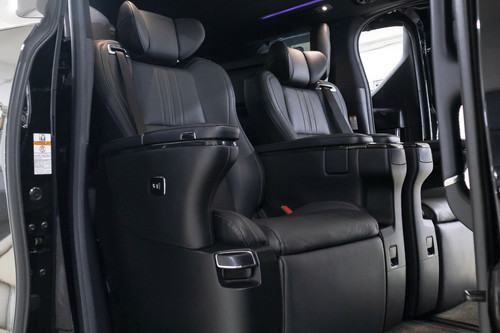 Dijual 2020 Lexus LM 350 (7-Seater) bekas