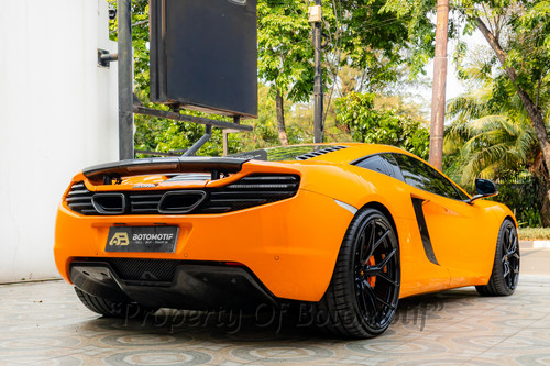 2013 Mclaren 12C MP 12C tua