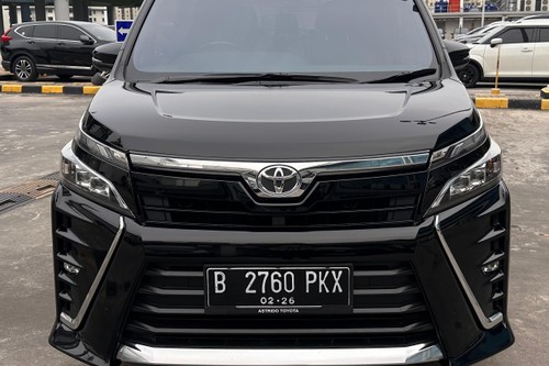 2020 Toyota Voxy 2.0L AT bekas