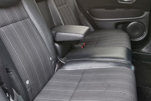 Dijual 2015 Honda HRV 1.5L E CVT bekas