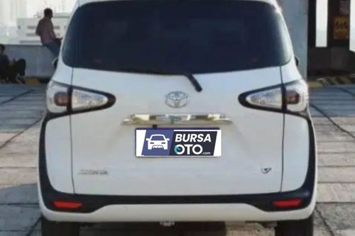 Dijual 2018 Toyota Sienta V CVT bekas