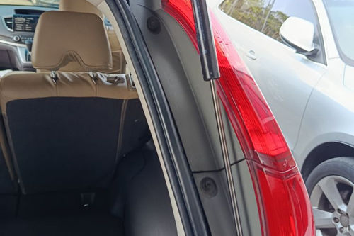 Dijual 2013 Honda CRV RM1 2 WD 2.0 AT CKD bekas