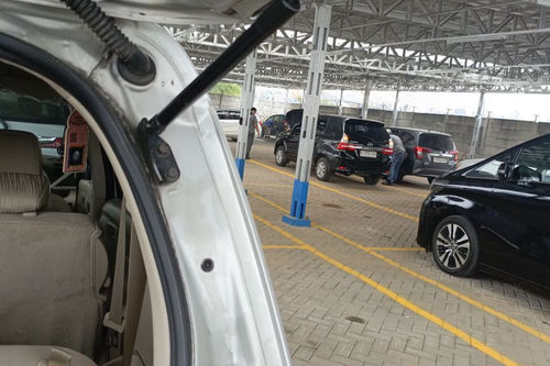 2014 Suzuki Ertiga GL AT tua