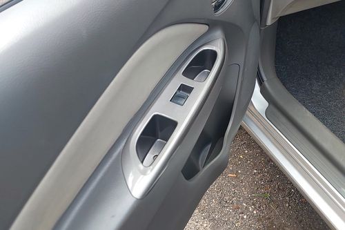 Dijual 2011 Toyota Vios 1.5L G CVT bekas