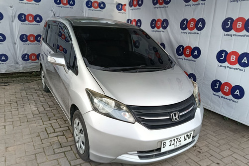 2011 Honda Freed  EA/T bekas