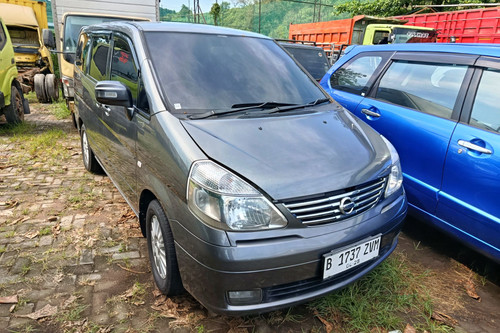 Used 2012 Nissan Serena  HIGHWAY 2.0 A/T