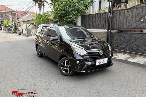 2022 Daihatsu Sigra 1.2 R AT bekas