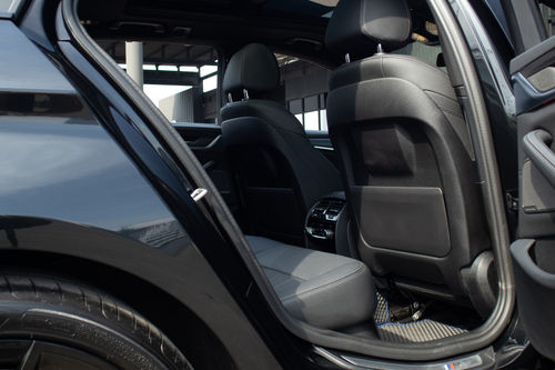 2023 BMW 5 Series Touring 530i Touring M Sport bekas