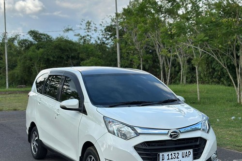 2018 Daihatsu Sigra  1.2 R MT