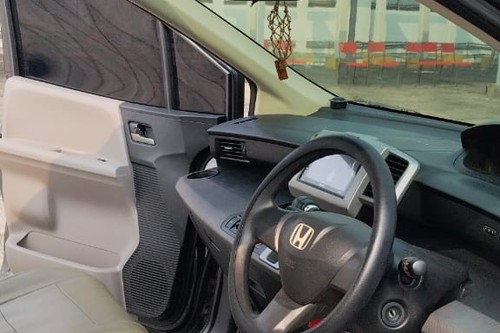 2010 Honda Freed PSD bekas