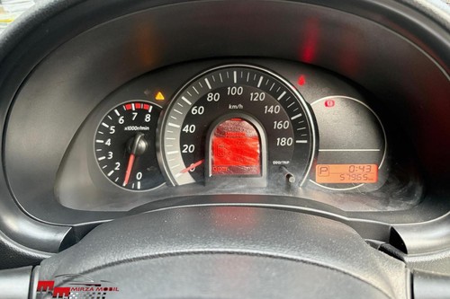 Dijual 2014 Nissan March 1.5L AT bekas