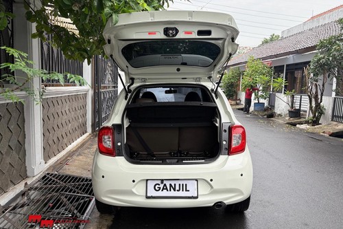 Dijual 2014 Nissan March 1.5L AT bekas