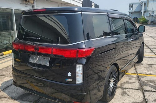 2011 Nissan Elgrand 3.5 AT HWS AUTECH tua