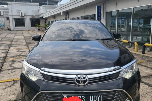 Used 2015 Toyota Camry V 2.5L AT