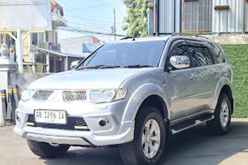2013 Mitsubishi Pajero Sport Dakar 4x4 tua