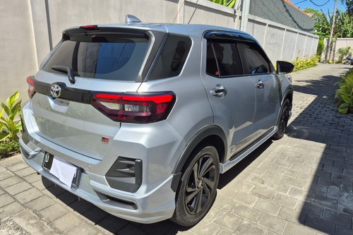 Dijual 2022 Toyota Raize 1.0 Turbo GR Sport CVT bekas