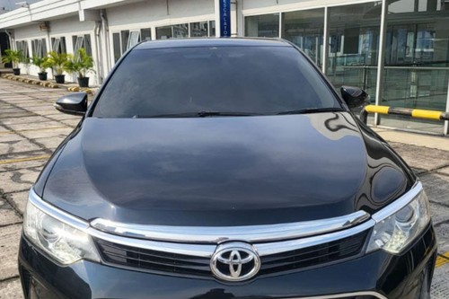 Used 2017 Toyota Camry 2.5 V AT