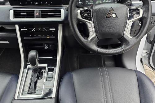 Dijual 2024 Mitsubishi Xpander Cross PREMIUM PACKAGE 1.5 SV Bensin AT bekas