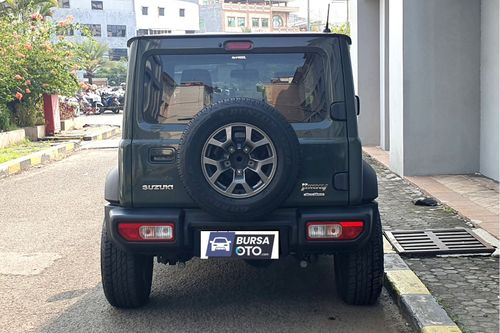 Dijual 2023 Suzuki Jimny Single Tone MT bekas