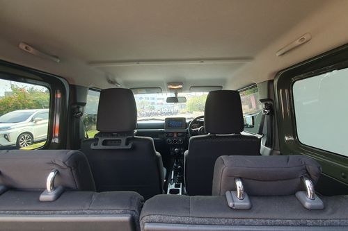 2023 Suzuki Jimny Single Tone MT bekas