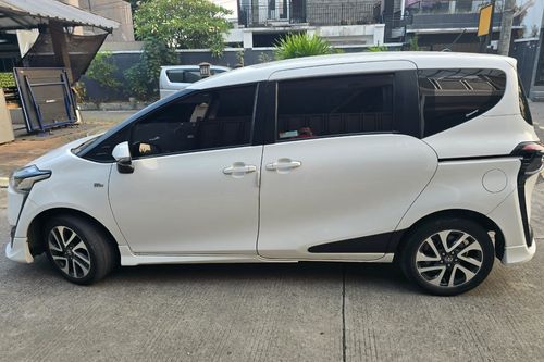 2019 Toyota Sienta Q CVT tua